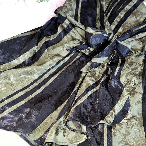 NWT Zara Woman Green & Black Stripe Print Faux Wrap Tie Front Dress - Small - Picture 2 of 15